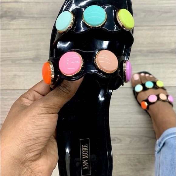 Sandals & Purses - Picture 7 of 7